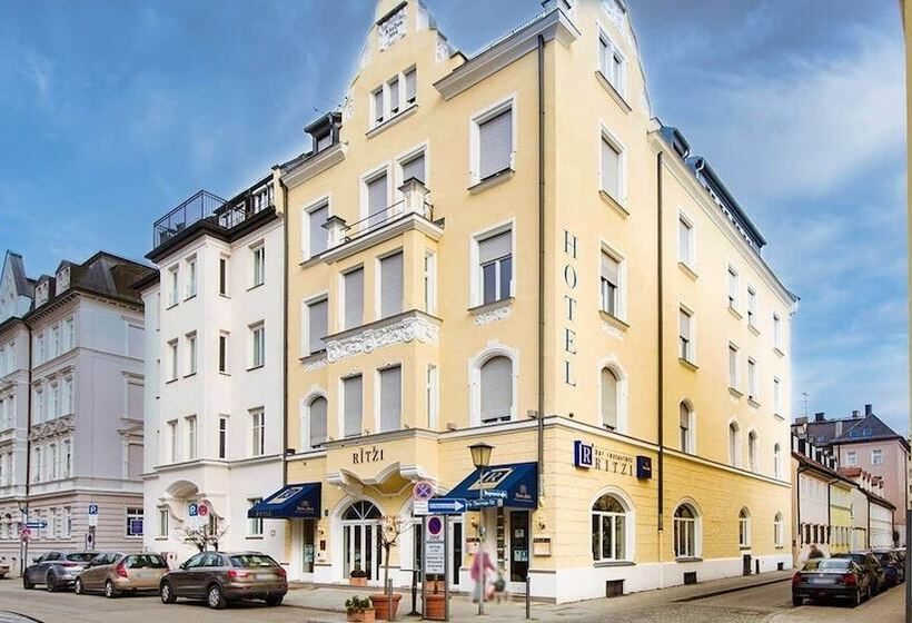 酒店 Ritzi