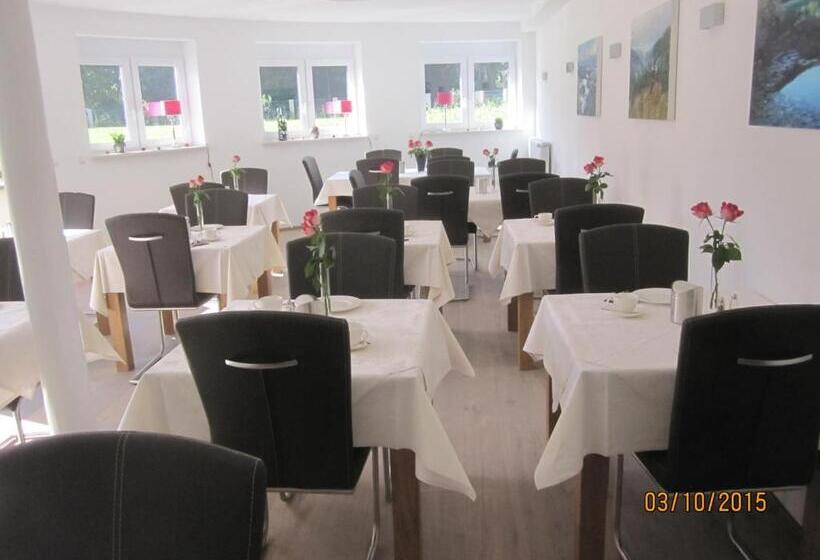 فندق Vier Jahreszeiten An Den Thermen