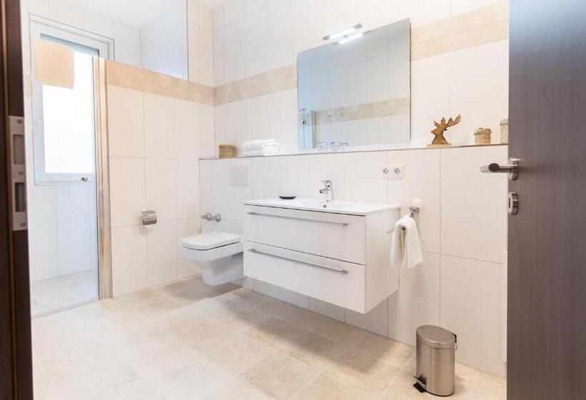 فندق Vier Jahreszeiten An Den Thermen