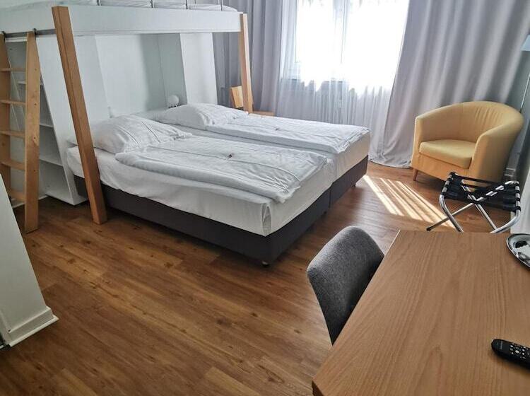 Max Hotel Düsseldorf Self Check In