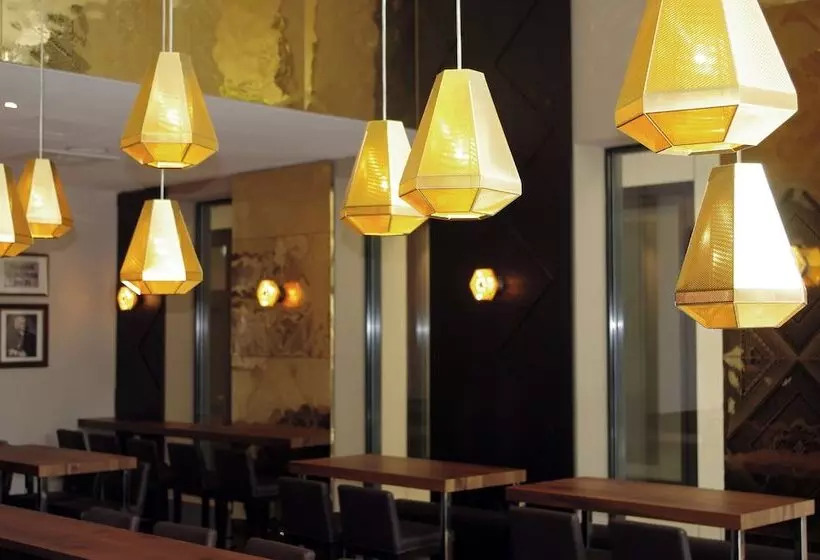 Motel One Leipzigaugustusplatz