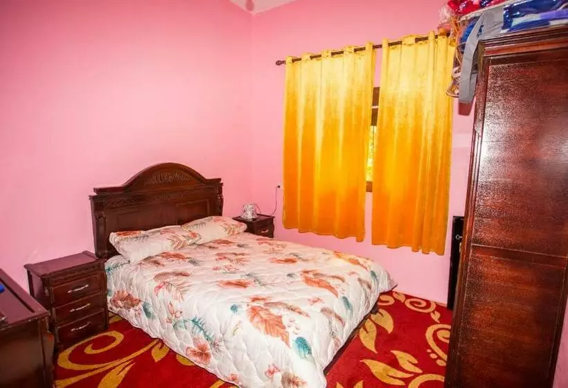 Retkeilymaja La Belle Vue