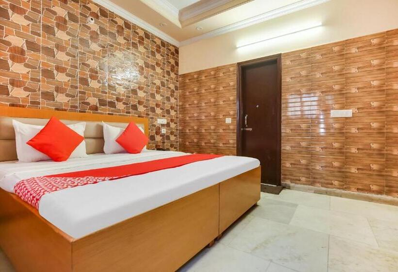 Flagship Hotel Ashirwad