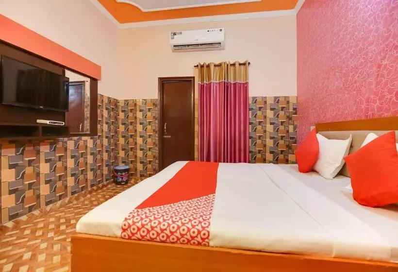 Flagship Hotel Ashirwad