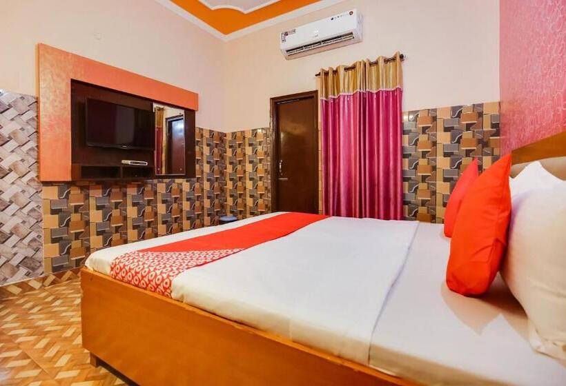 Flagship Hotel Ashirwad