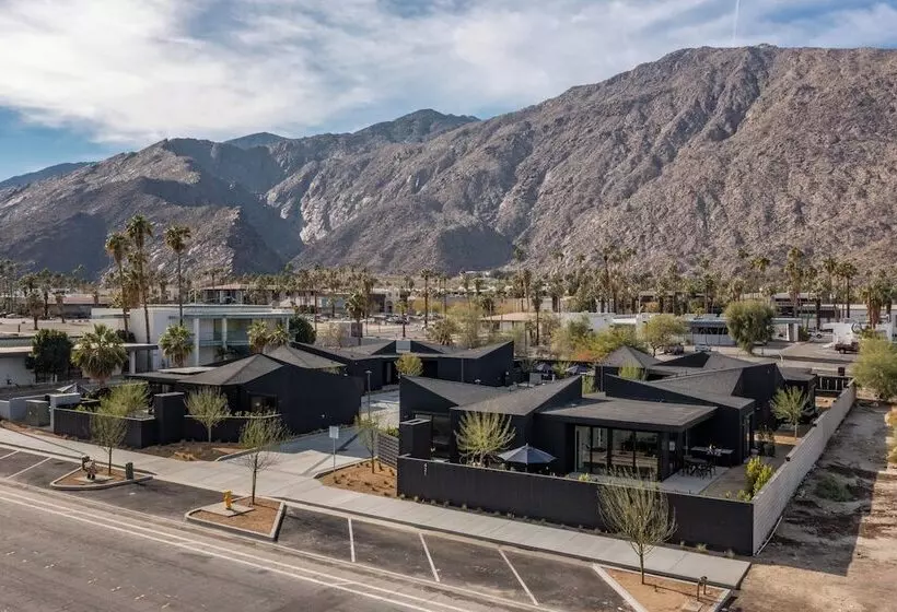 ホテル Blackhaus Full Buyout By Avantstay 16 Room