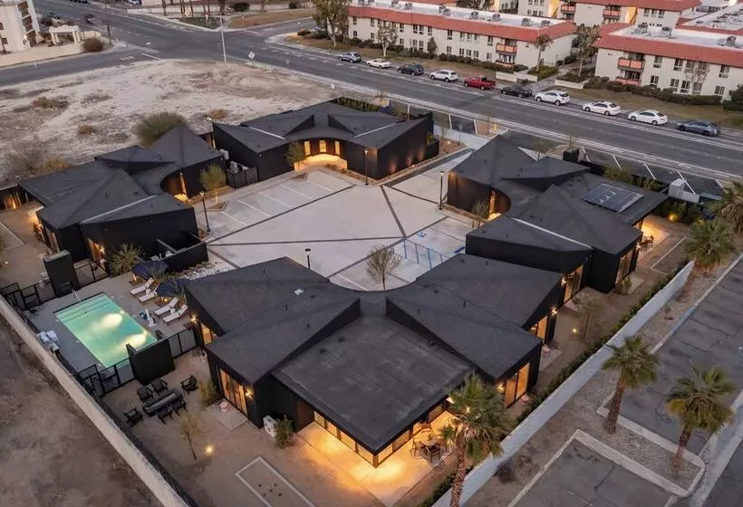 ホテル Blackhaus Full Buyout By Avantstay 16 Room