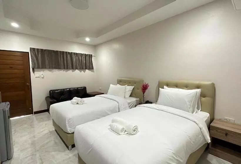 هتل Cottagepine Rayong Resort&cafe