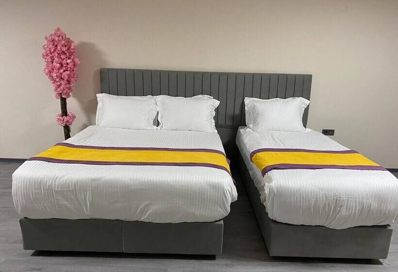 فندق Güner City