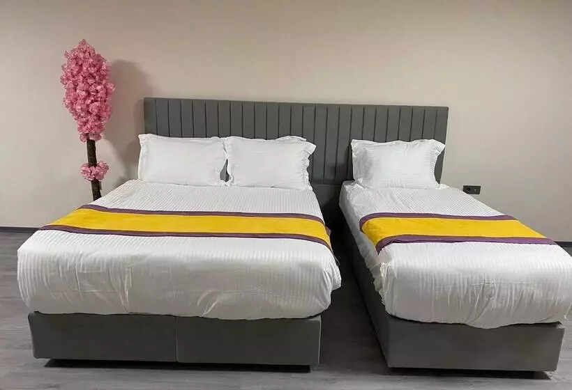 ホテル Güner City