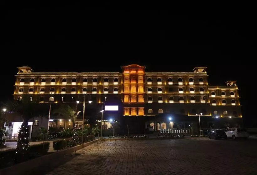 ホテル Regenta Central City Vilas Palace Ambala