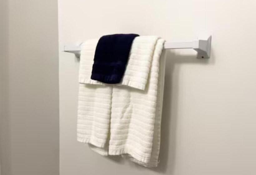 בית מלון כפרי Lake Superior Boutique