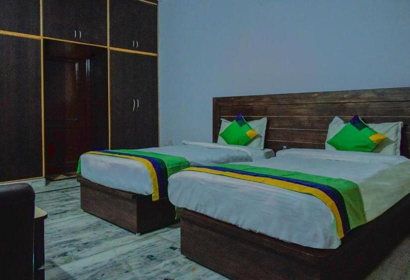 Hotel Treebo The King Mohali