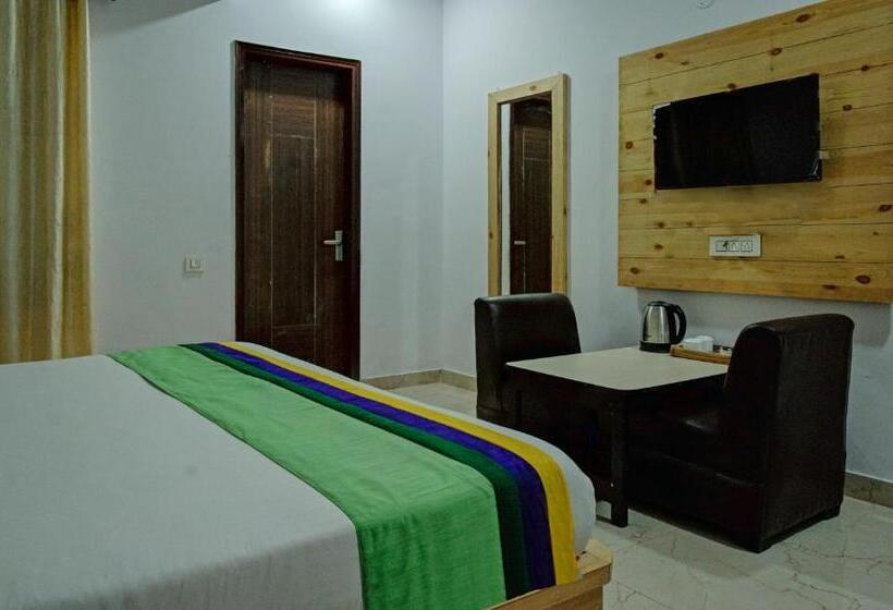 Hotel Treebo The King Mohali