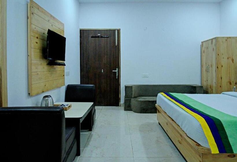 Hotel Treebo The King Mohali