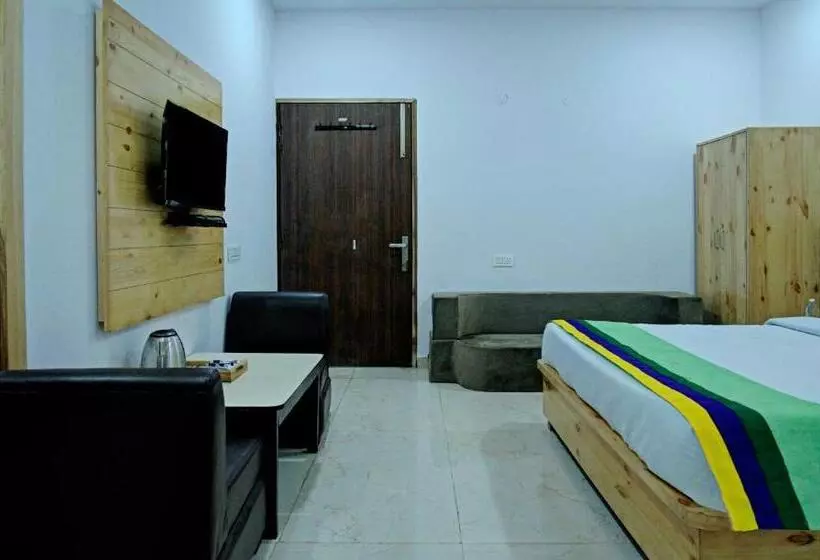 Hotelli Treebo The King Mohali