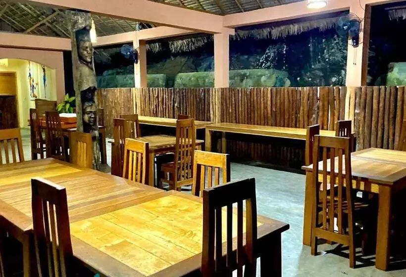 هتل Veronika Resort Nosy Komba