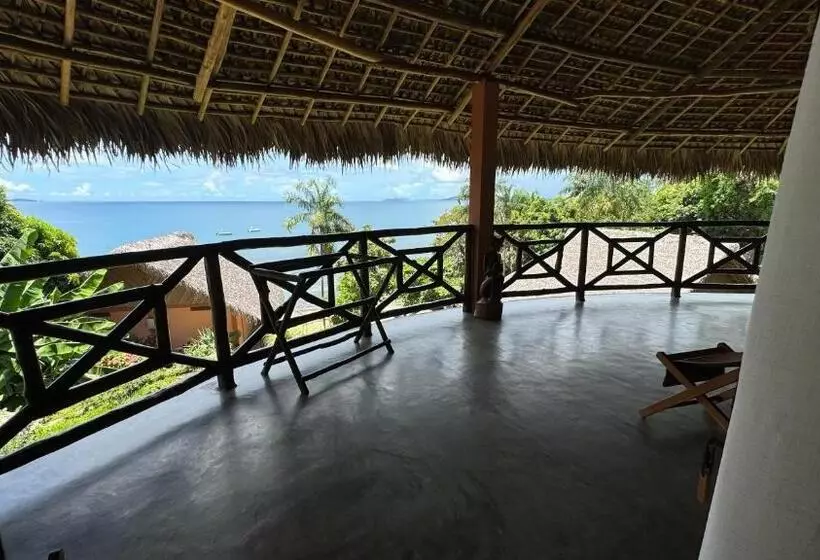 هتل Veronika Resort Nosy Komba