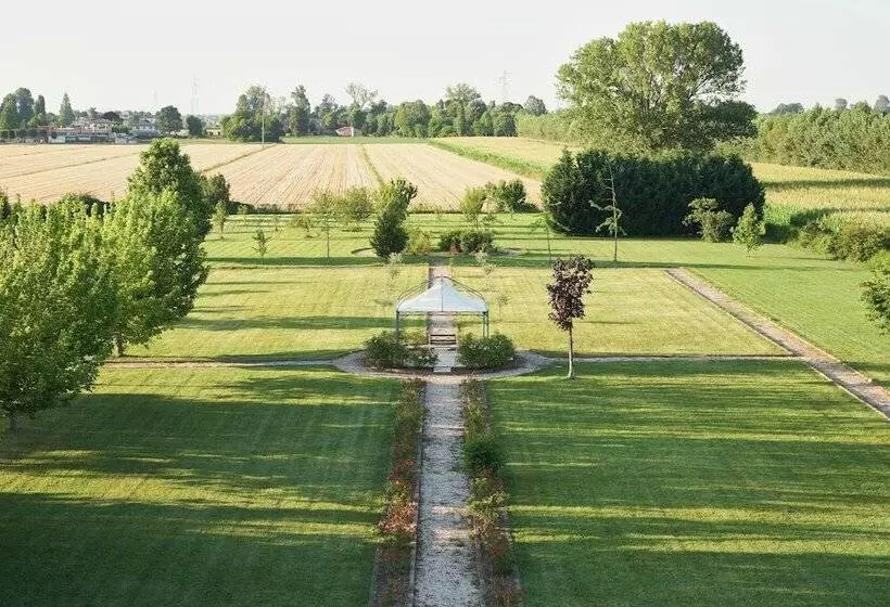 هتل Villa Martin