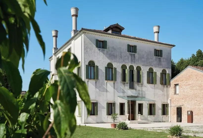 هتل Villa Martin