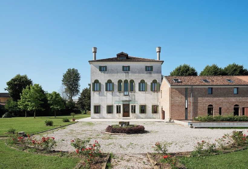 Отель Villa Martin