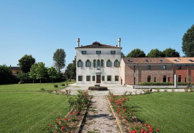 Отель Villa Martin