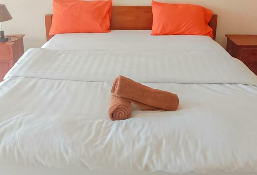 ペンション The Lavana Manggo Seaside