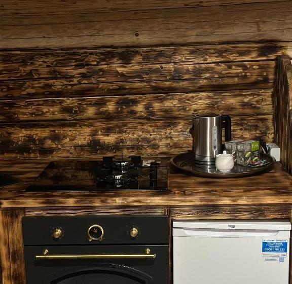 هتل Hut In Hatsvali