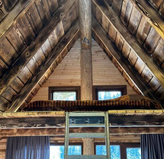 هتل Hut In Hatsvali