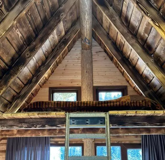 هتل Hut In Hatsvali