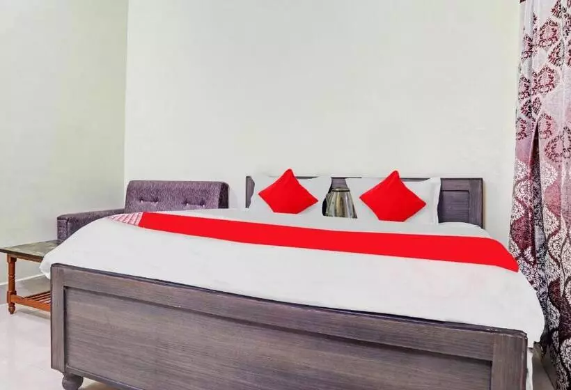 Hotelli Oyo Flagship 70252  Samridhi