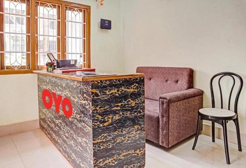 בית מלון כפרי Oyo Flagship 70252  Samridhi