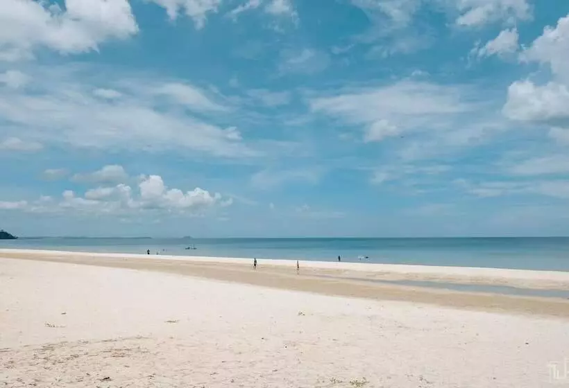 Hotelli Thungwua Laen Resort