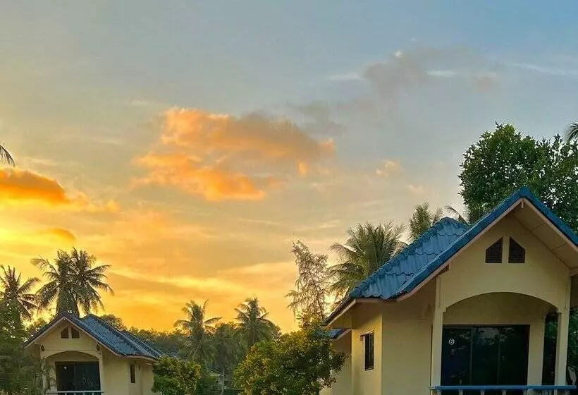 Hotelli Thungwua Laen Resort