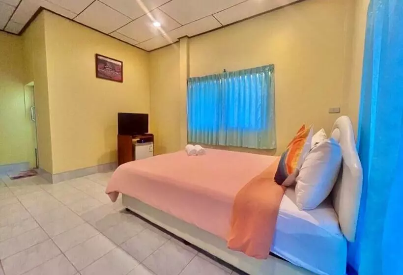 Hotelli Thungwua Laen Resort