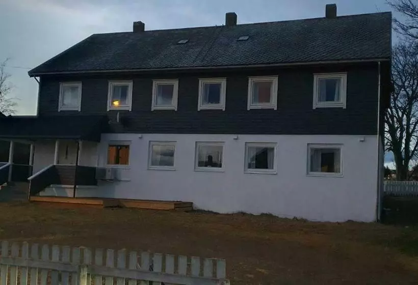 Roald Hostel