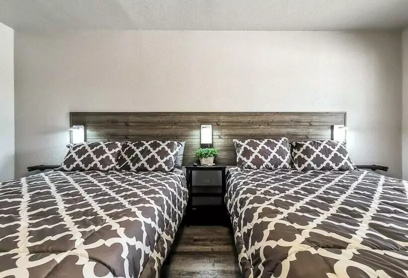 ユースホステル Valley Cabins Double Queen Hotel Room