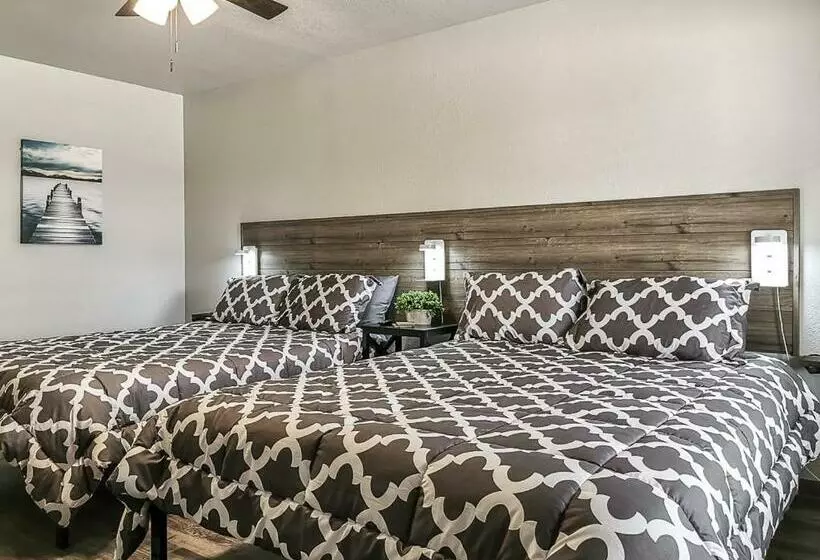 ユースホステル Valley Cabins Double Queen Hotel Room