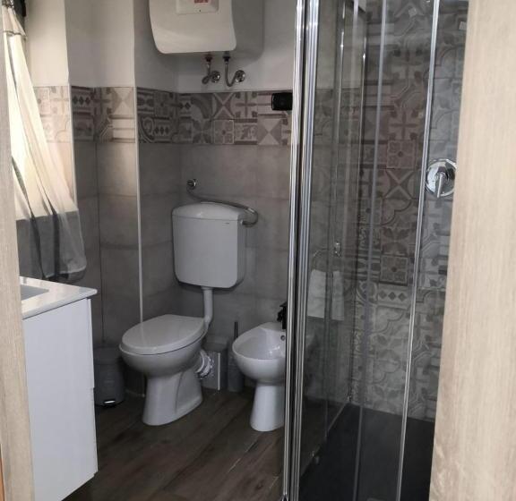 تختخواب و صبحانه Carlino Room S