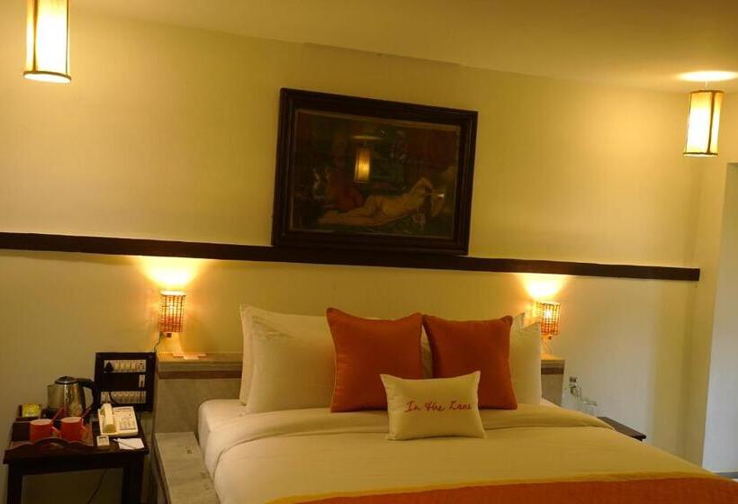 Hotel Zone Palace By The Park Phalodi