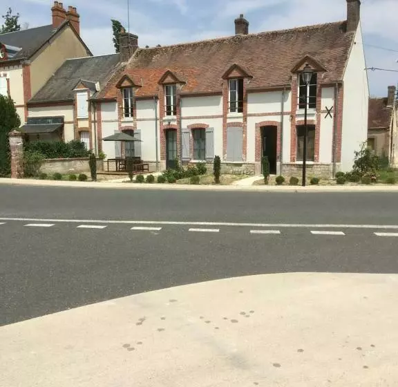 ペンション Chambres D Hotes Les Gites De L Ancienne Auberge Gien Langesse Montargis