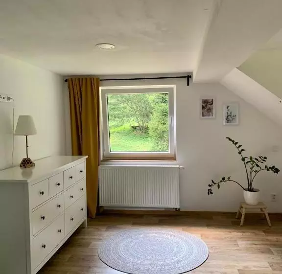 Majatalo Penzion Medové údolí