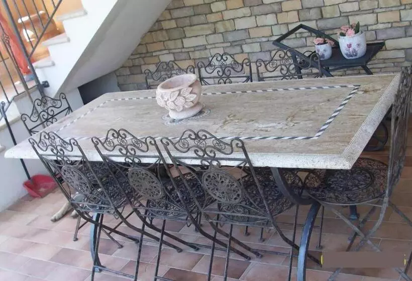 Aamiaismajoitus (B&B) Il Giardino Degli Ulivi