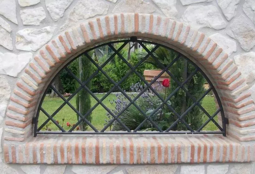 Aamiaismajoitus (B&B) Il Giardino Degli Ulivi