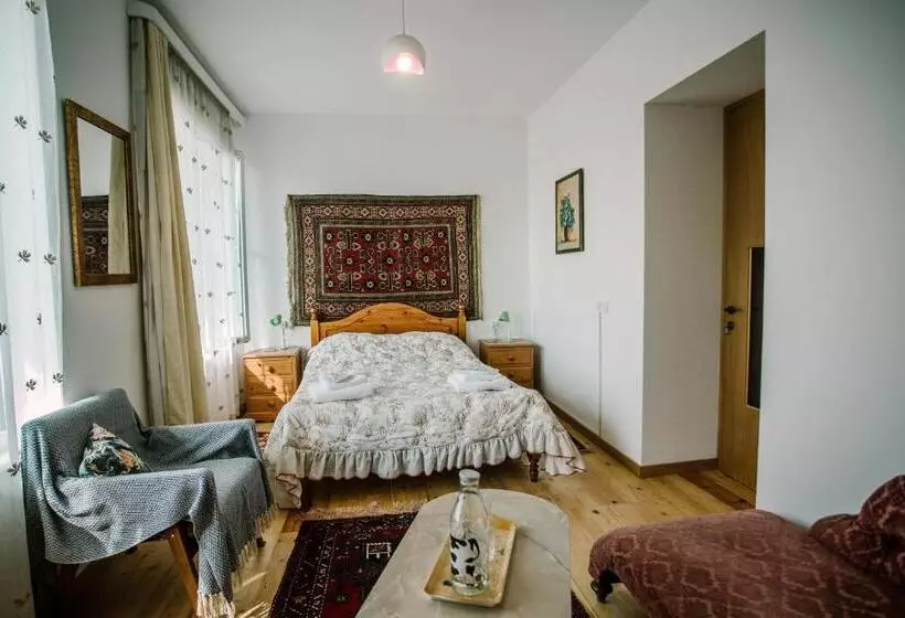 پانسیون Chateau Dzveli Gavazi