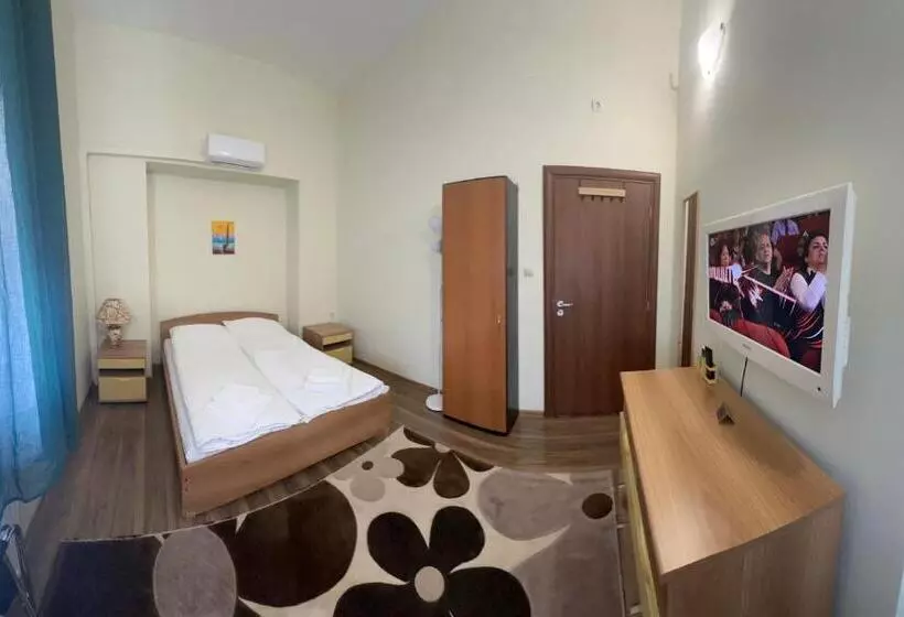 Majatalo Kremena Guest House