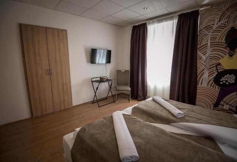 Пансион Mokka Apartman Szeged