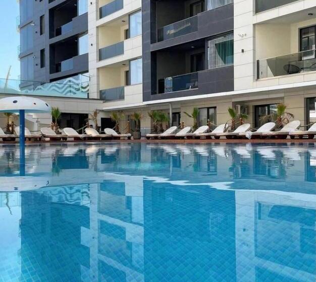 5 Stars 301 Frontal Sea View Apartment