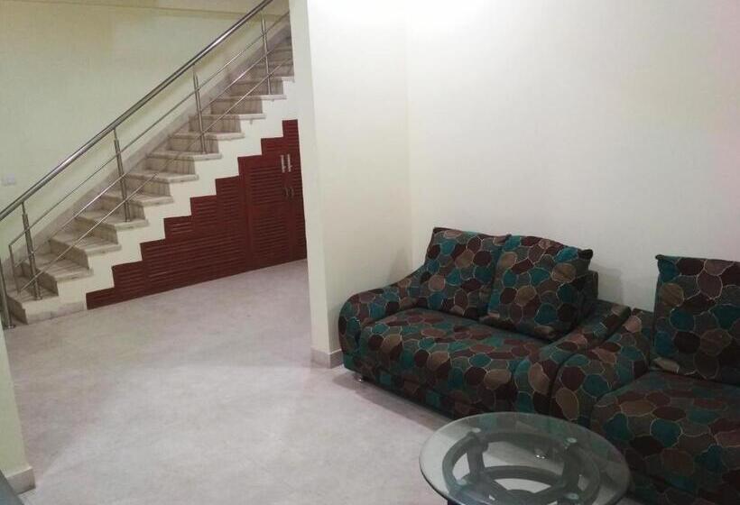 Hotel White Castle Manesar