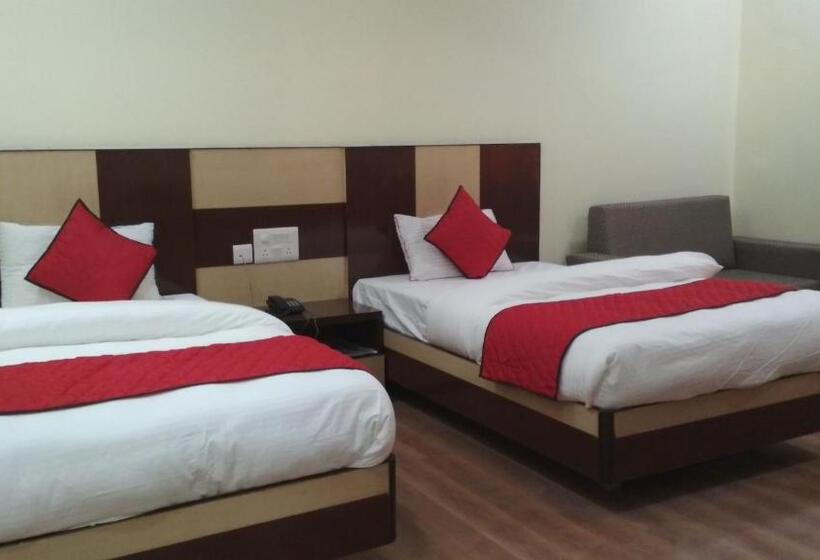 Hotel White Castle Manesar